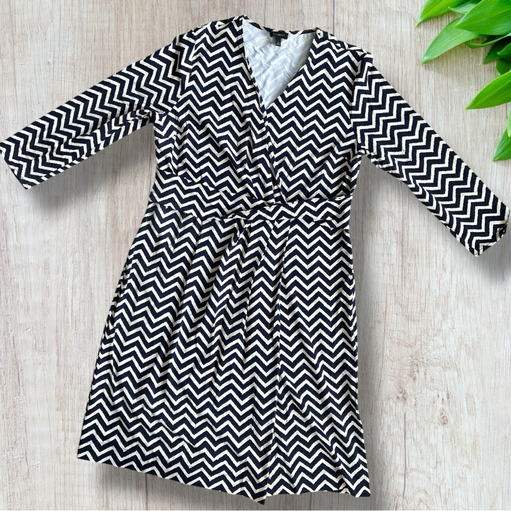 Talbots Navy Blue & White Chevron Stretch Dress Elbow Length Sleeves Size L